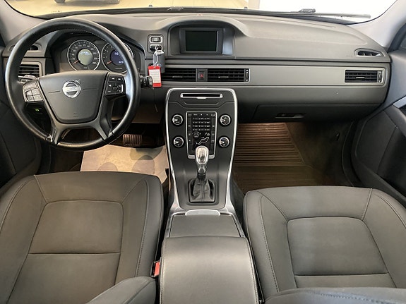Volvo V70 10 of 14