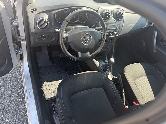 Dacia Logan 7 of 12