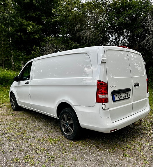 Mercedes-Benz Vito 111 2 of 5