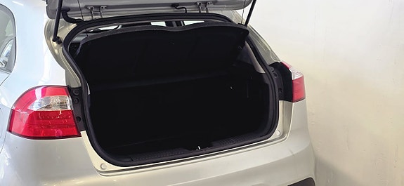 Kia Rio 5 of 5
