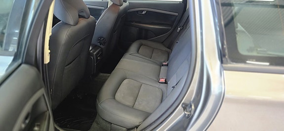 Volvo V70 12 of 12