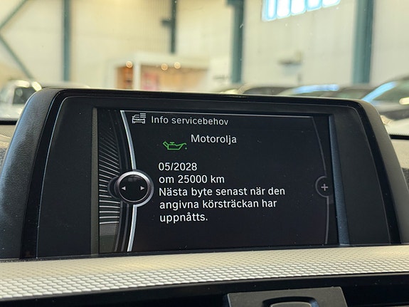 BMW 320d 13 of 15