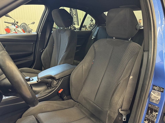 BMW 320d 10 of 15