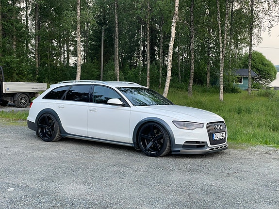 Audi A6 allroad 2 of 4