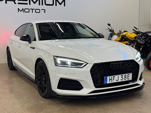 Audi A5 2 of 17