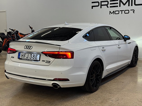 Audi A5 5 of 17