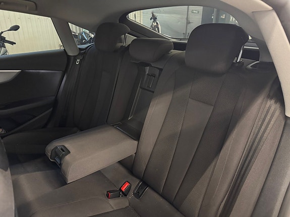 Audi A5 11 of 17