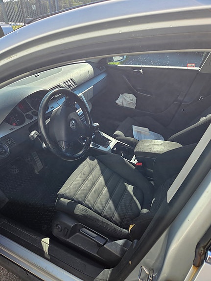 Volkswagen Passat 4 of 4