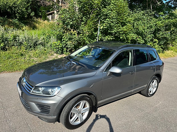 Volkswagen Touareg 4 of 5