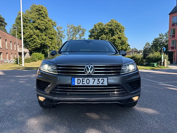 Volkswagen Touareg 5 of 5