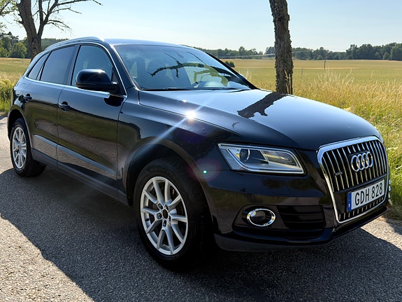 Audi Q5 2 of 5