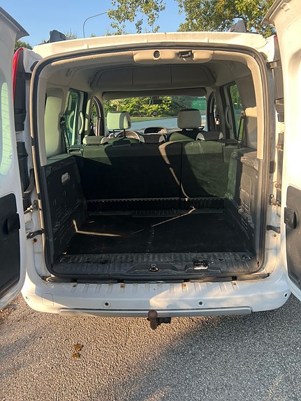 Renault Kangoo Express 3 of 5
