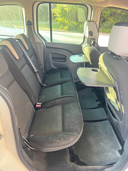 Renault Kangoo Express 4 of 5