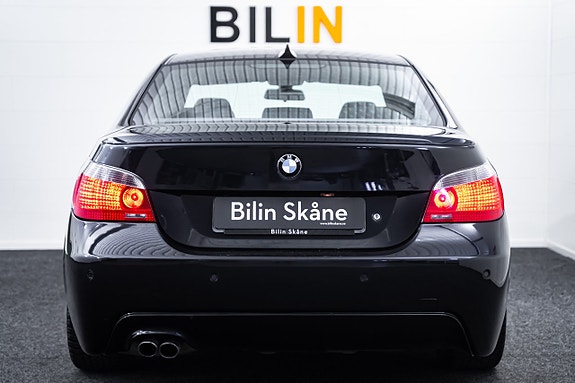 BMW 525 12 of 24