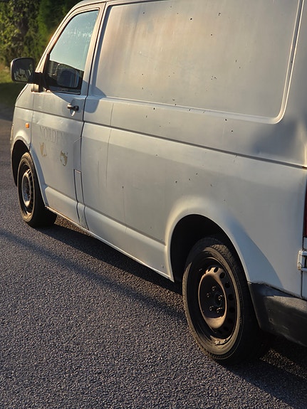 Volkswagen Transporter 4 of 5