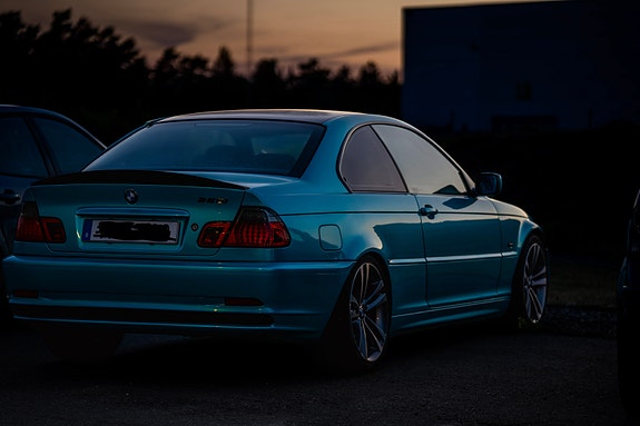 BMW 325Ci 4 of 5
