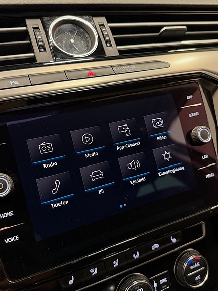 Volkswagen Passat Alltrack 20 of 26