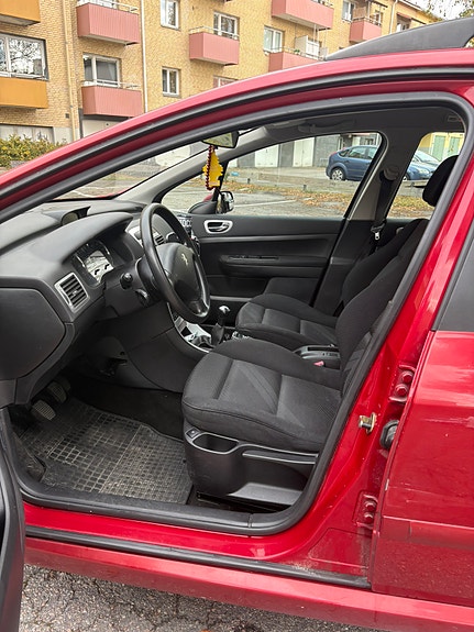 Peugeot 307 8 of 11