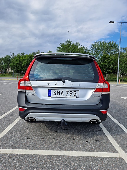Volvo XC70 4 of 5
