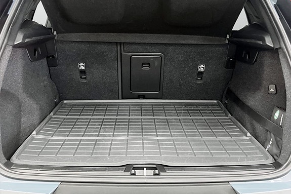 Volvo XC40 18 of 25
