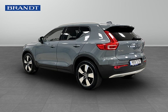 Volvo XC40 3 of 25