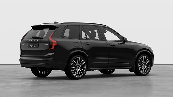 Volvo XC90 5 of 12
