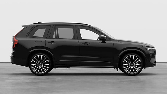 Volvo XC90 6 of 12