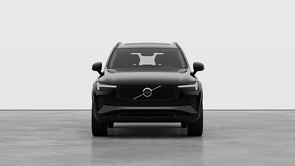 Volvo XC90 8 of 12