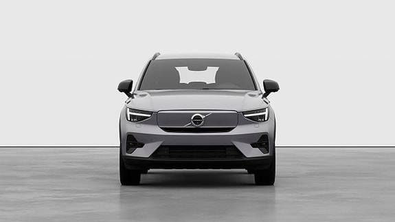 Volvo EX40 4 of 5