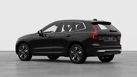 Volvo XC60 8 of 24