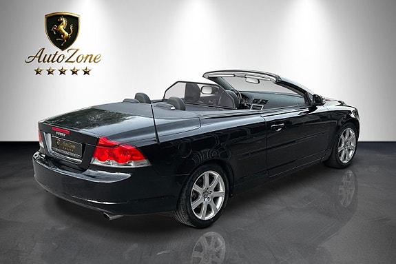 Volvo C70 3 of 5