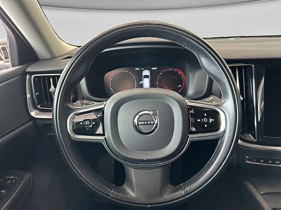 Volvo V60 Cross Country 5 of 5