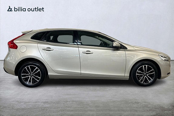 Volvo V40 5 of 5