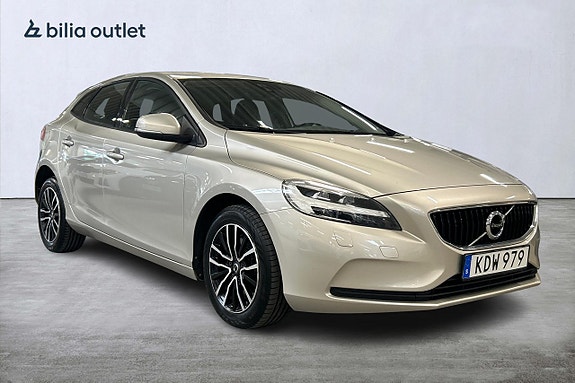 Volvo V40 4 of 5