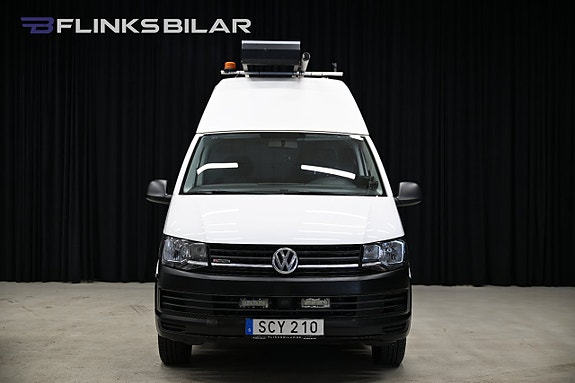 Volkswagen Transporter 12 of 28