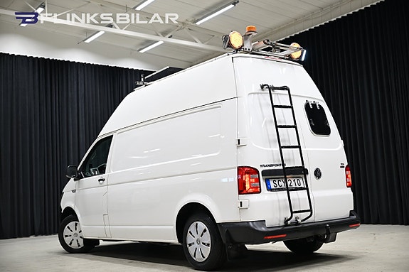 Volkswagen Transporter 4 of 28