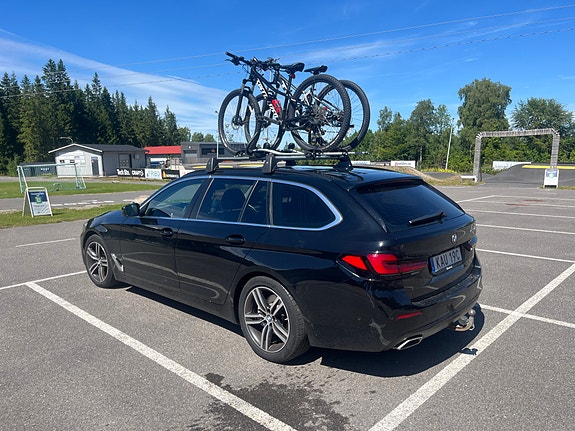 BMW 520d 3 of 4