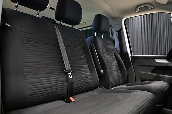 Volkswagen Caravelle 9 of 30