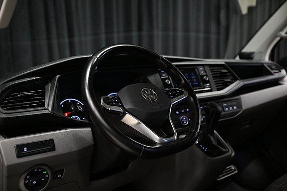 Volkswagen Caravelle 15 of 30
