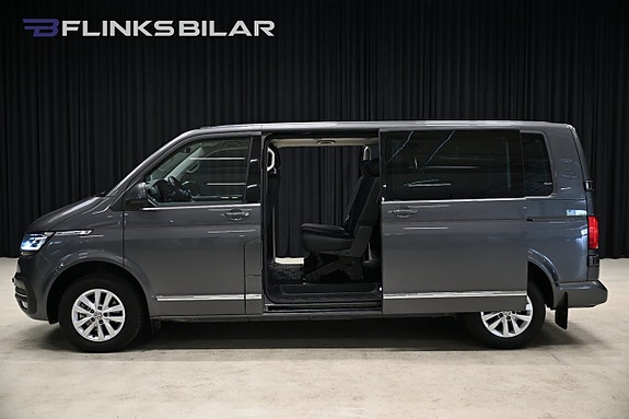 Volkswagen Caravelle 4 of 5