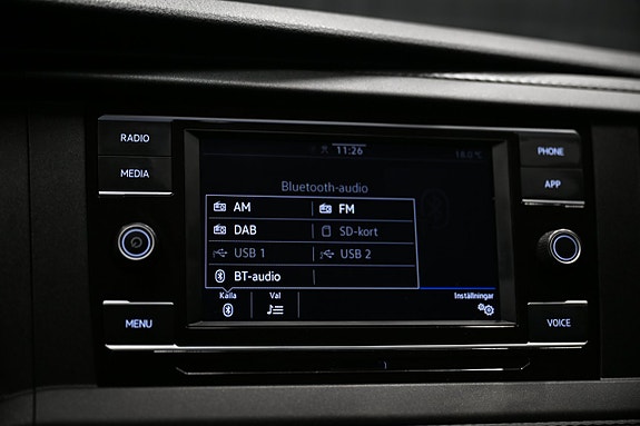 Volkswagen Caravelle 21 of 30