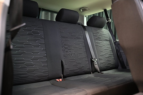 Volkswagen Caravelle 11 of 30