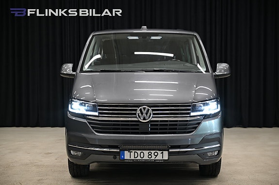 Volkswagen Caravelle 13 of 30