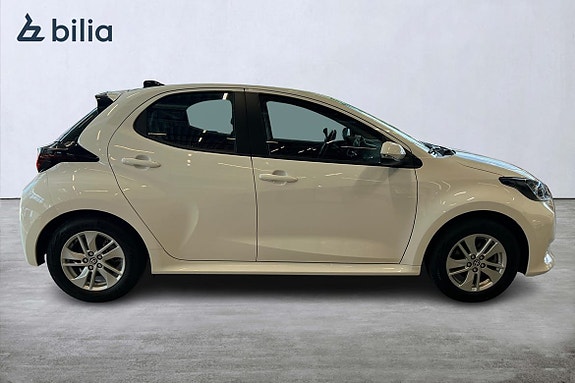 Toyota Yaris 18 of 21
