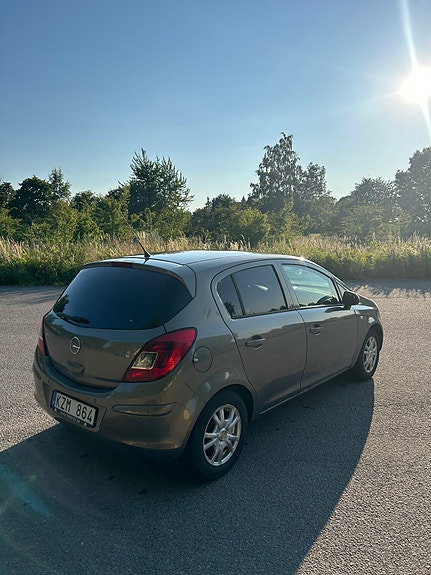 Opel Corsa 4 of 5