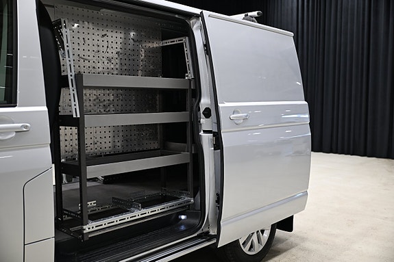Volkswagen Transporter 18 of 30