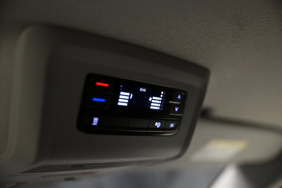 Volkswagen Transporter 25 of 30