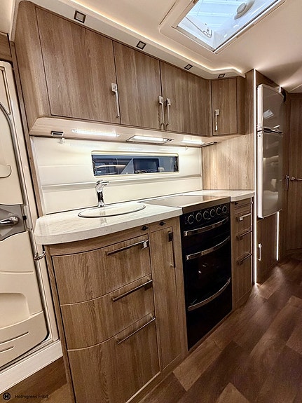 Kabe Royal 740 GXL KS 7 of 14