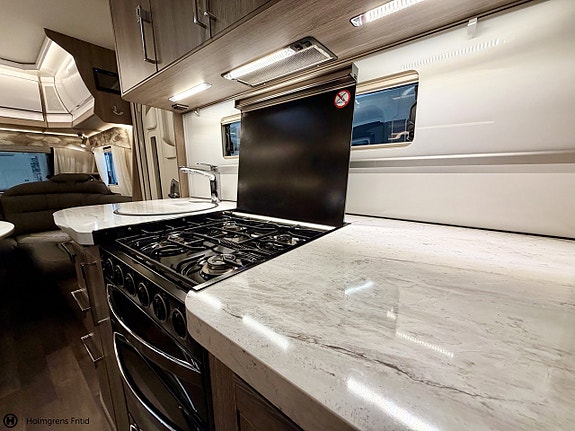 Kabe Royal 740 GXL KS 8 of 14