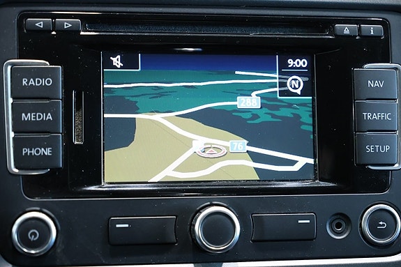 Volkswagen Amarok 10 of 14